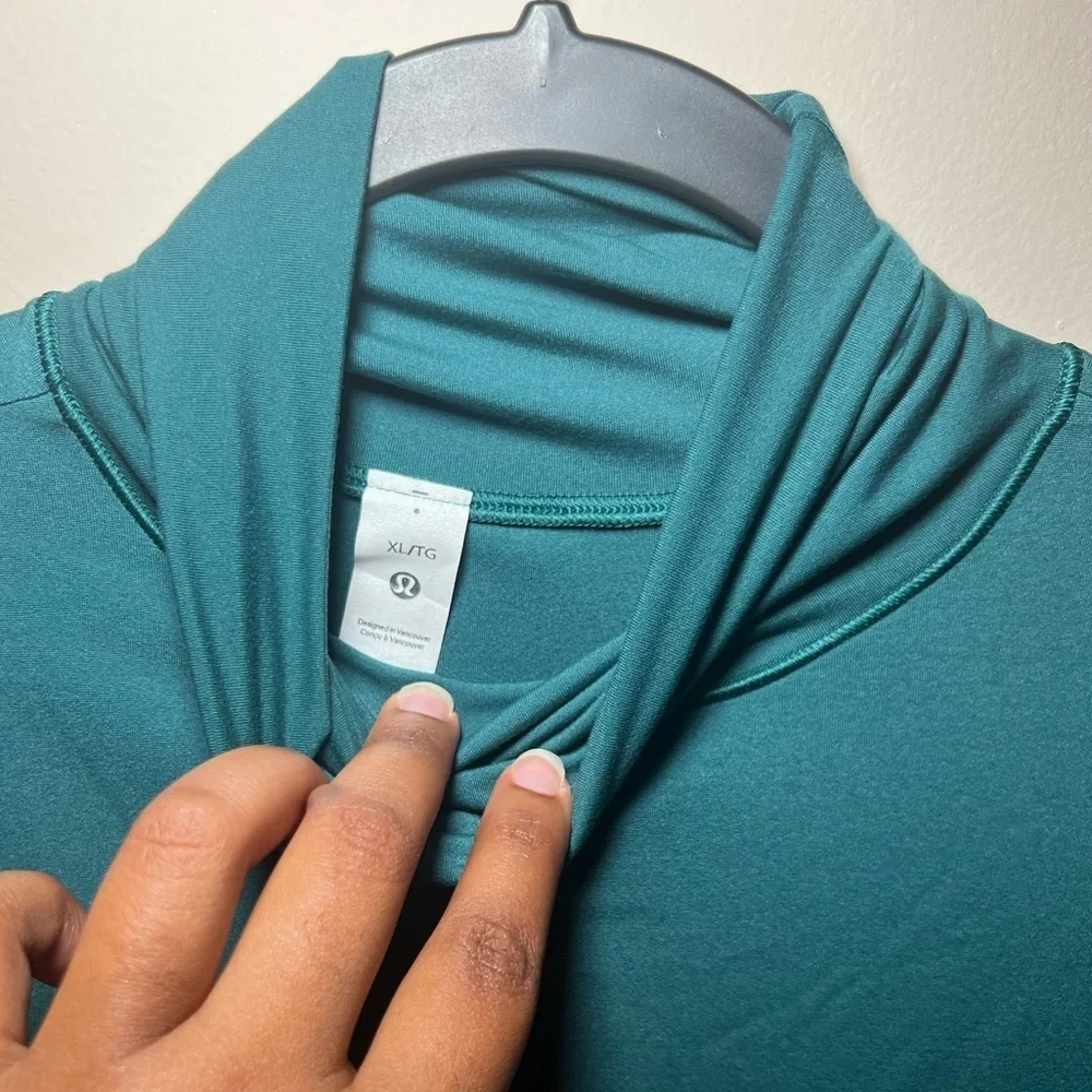 Lululemon Athletica Teal Long Sleeve Classic Night Out Turtleneck Bodysuit XL